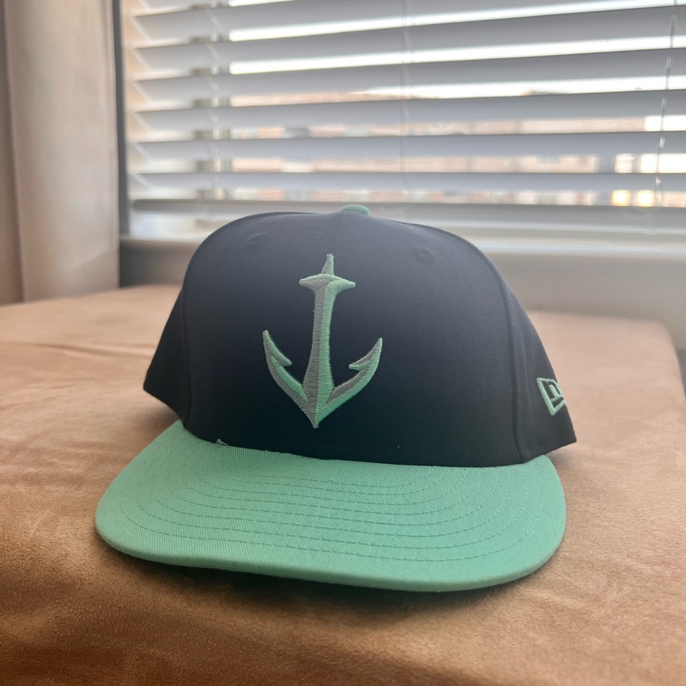 Seattle Kraken New Era Black and Mint Anchor Cap